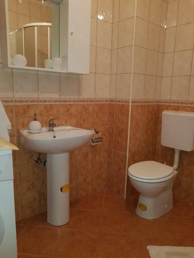 Apartment Smile Baška Voda Exteriör bild