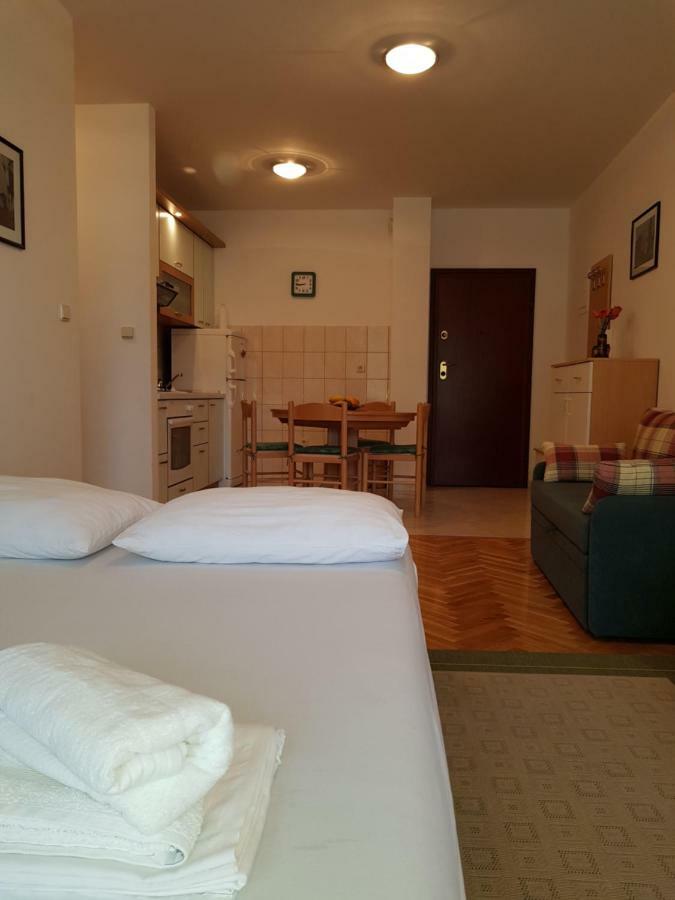 Apartment Smile Baška Voda Exteriör bild